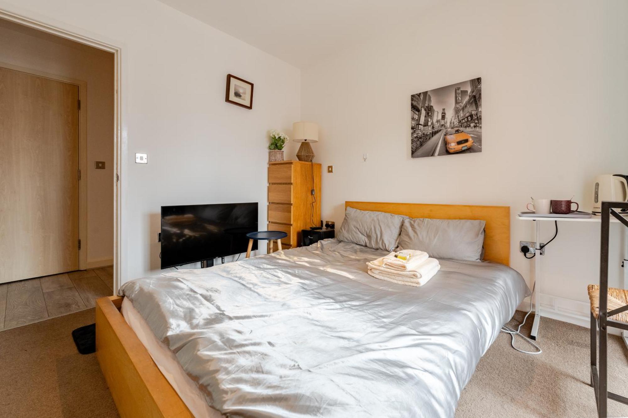 Room In Cardiff City Center - Swiftstay Exteriör bild